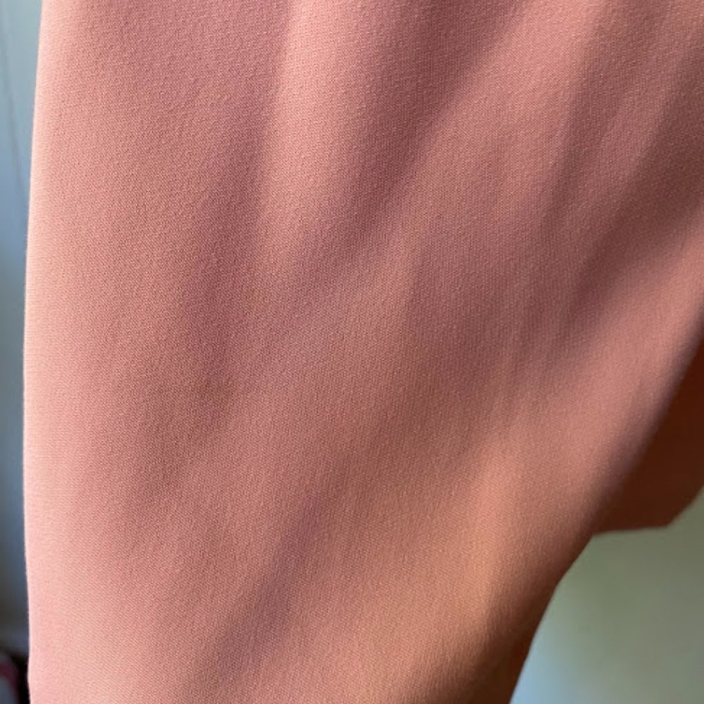 ANTONIO MELANI Pink and Cream Jumpsuit with V-Neck and Tie Belt - Picture 12 of 12